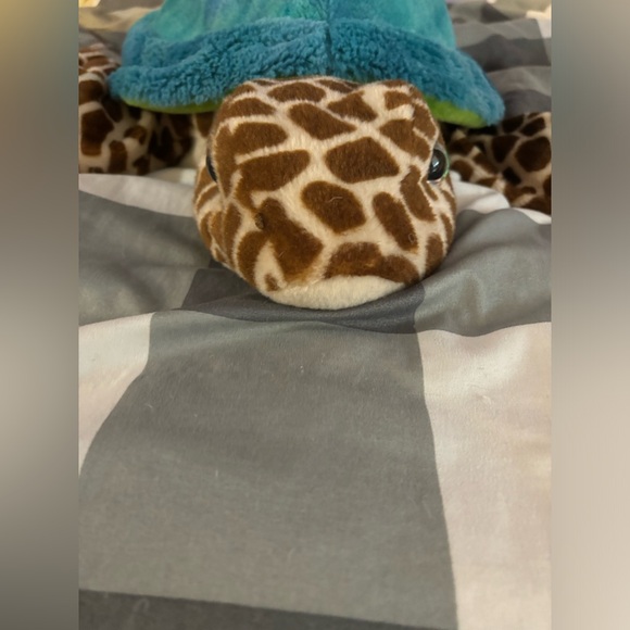 Stuffed sea turtle - Picture 4 of 4